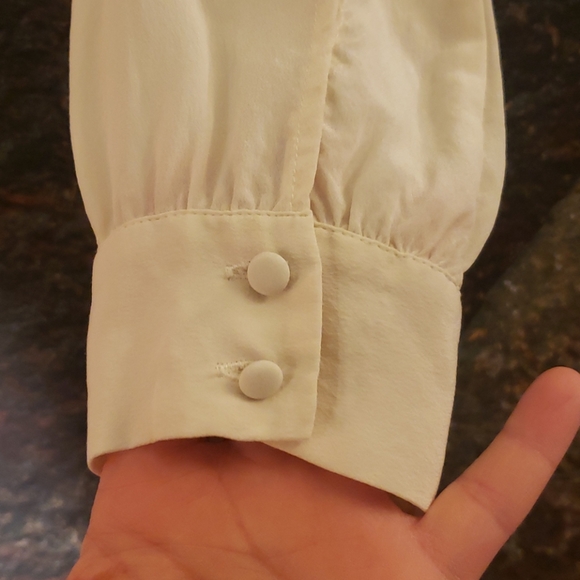 ❌ SOLD❌ Sezane Élina 100% silk tie blouse - Picture 9 of 9